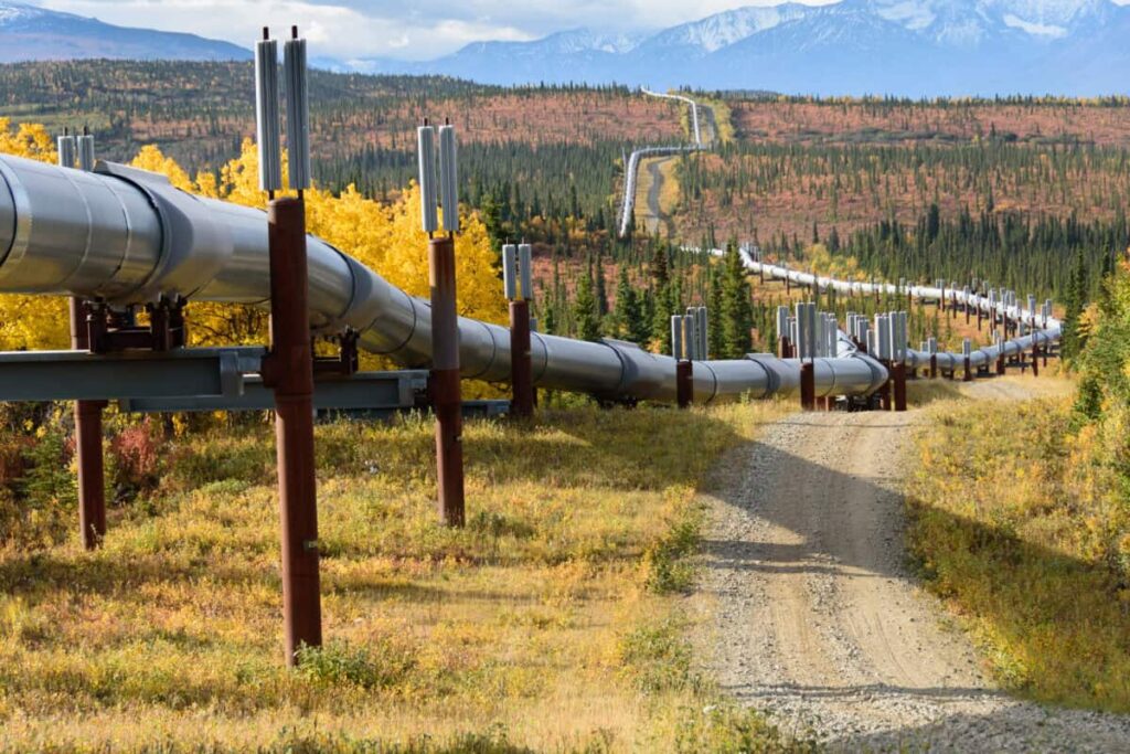 Passive Income: Is Enbridge Stock Still a Buy for Its Dividend?