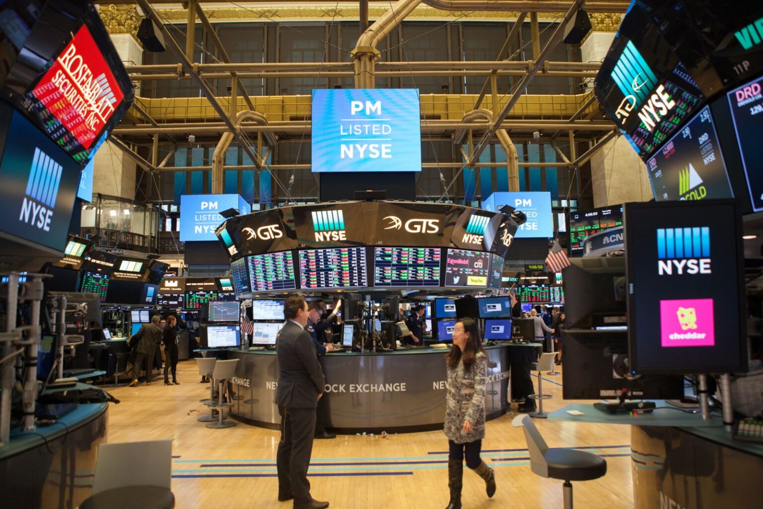 Stocks Turn Mixed as Bond Yields Climb