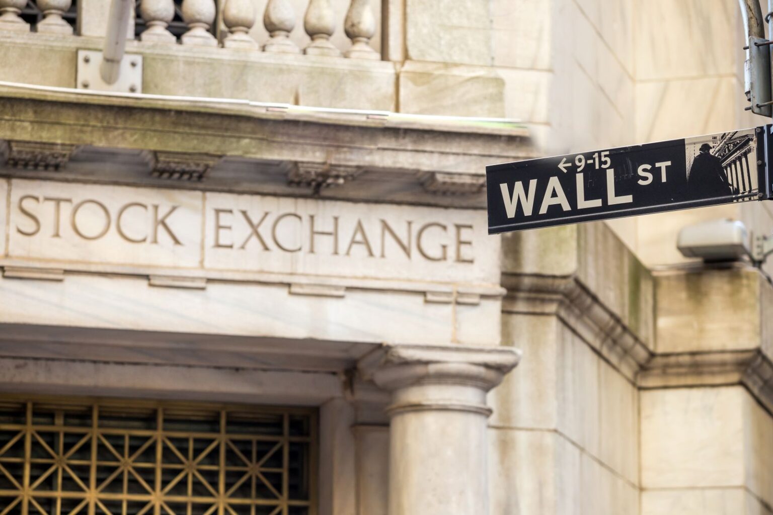 Stocks Rally on Easing Geopolitical Tensions and AI Enthusiasm